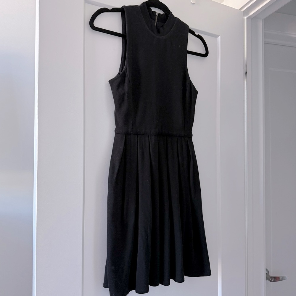Aritzia Talula classic black knit pleated midi dress - size 2 (XS) - Picture 2 of 5
